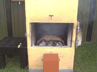 Lighting in a smoking oven without the use of electricity