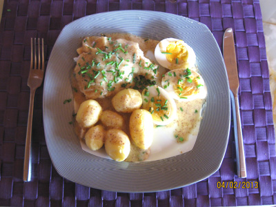 Dirty eggs in mustard sauce with picked cod