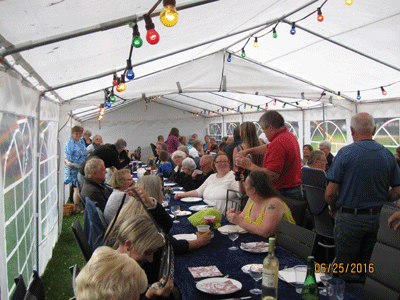 The rainproof and solid party tent for 130 people