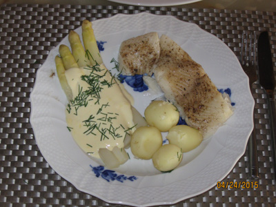 Steamed halibut with white asparagus