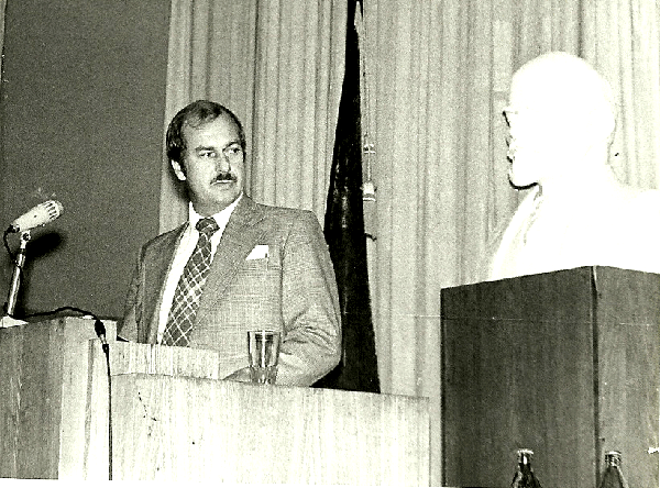 Jeg afholder et symposium på Polyteknisk Læreanstalt i Kiev i 70'erne