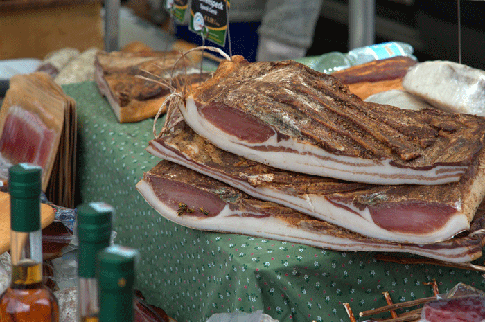 Færdiglavet Pancetta Italian Bacon med en gang koldrøg